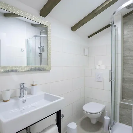 Amazing In With House Sea View Holiday home Celina