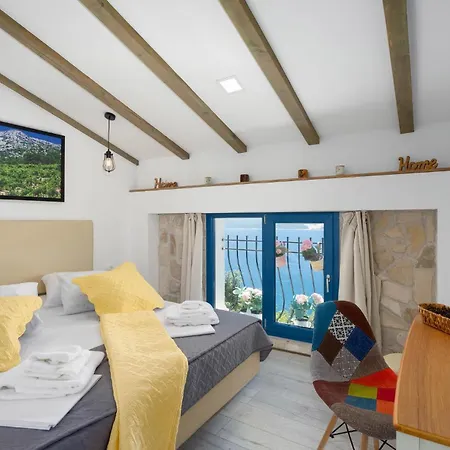Holiday home Amazing In With House Sea View