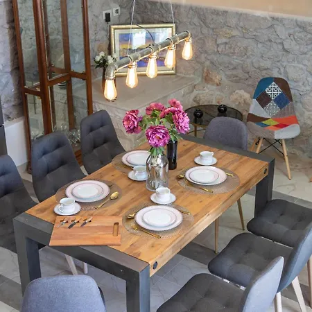 Holiday home Amazing In With House Sea View Celina