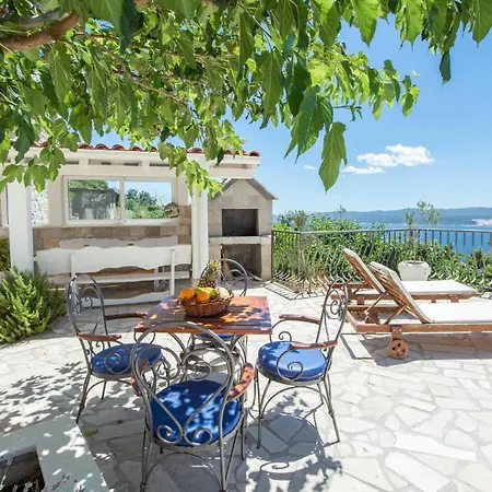 Amazing In With House Sea View *